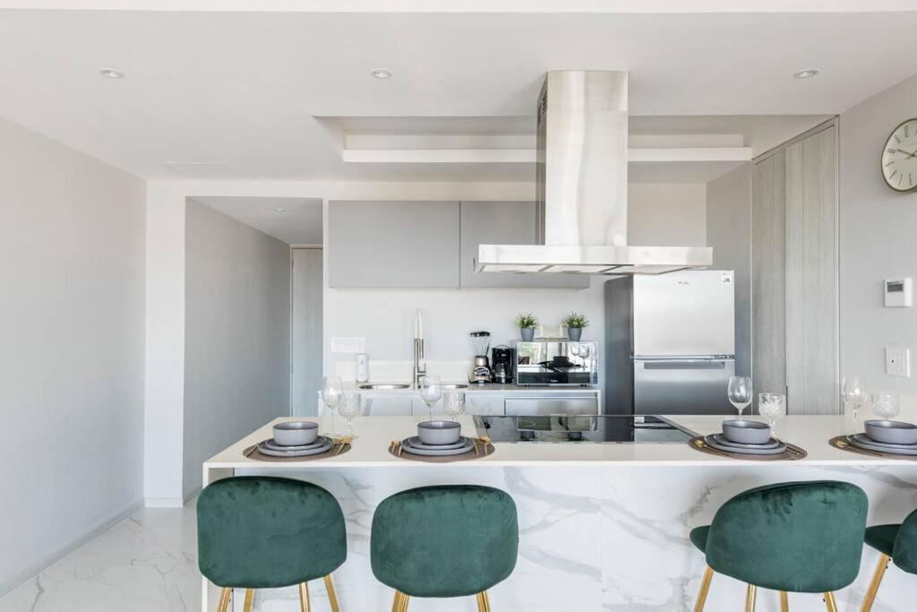 Luxury Condo On The Marina 푸에르토 발라타 외부 사진